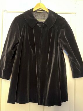 Vintage Beverly Lindley Black Velvet Opera Jacket in Mint Condition